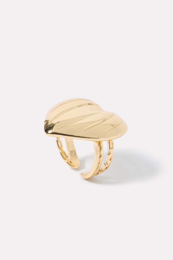 everve Tate Heart Statement Ring Gold
