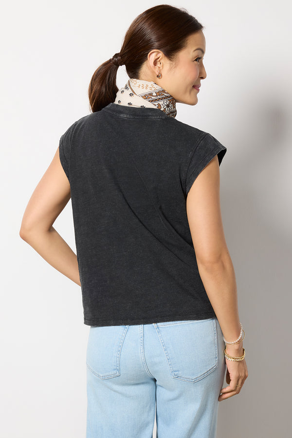 Everve Teddy Washed V Neck Tee Acidwash