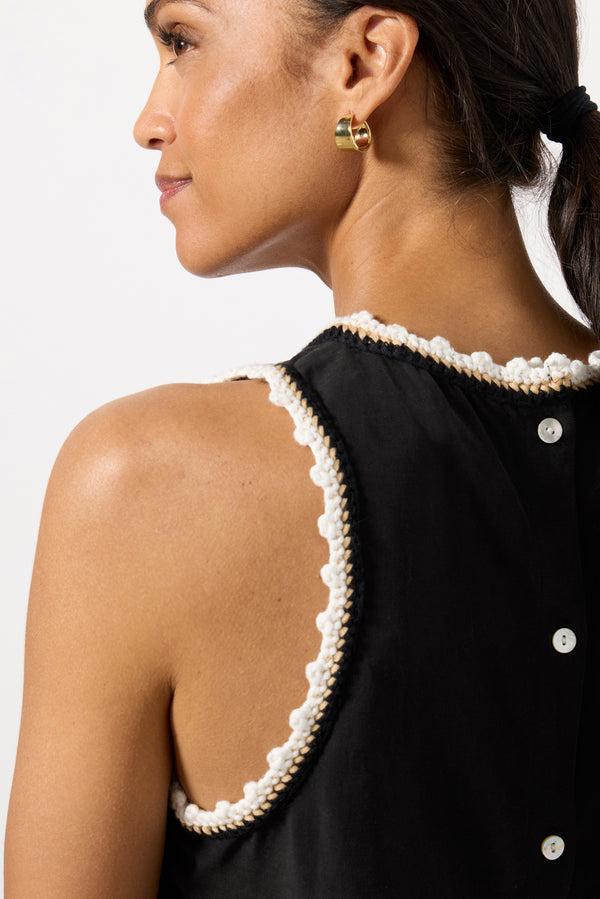 Everve Trim Detail Button Back Tank Black