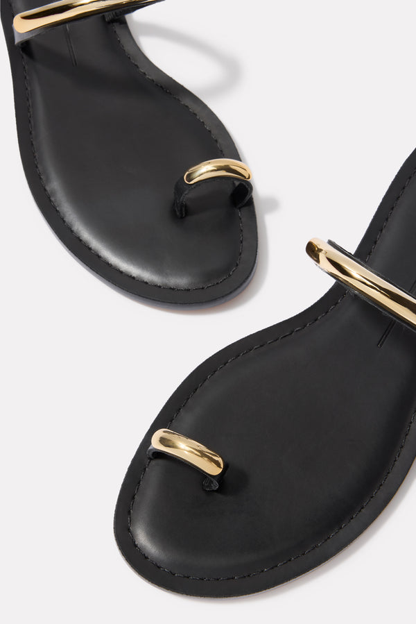 Everve Wink Flat Sandal Black