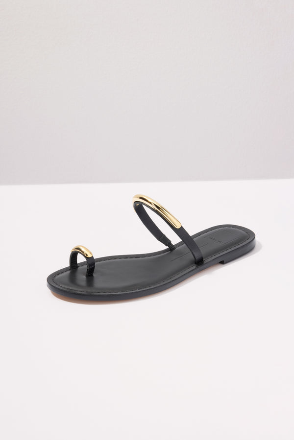 Everve Wink Flat Sandal Black