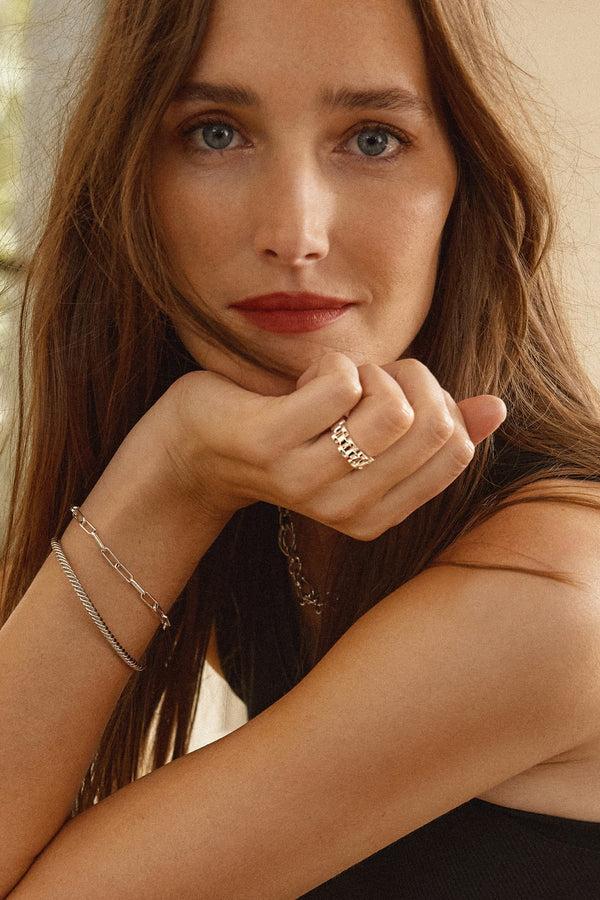 Everve Winnie Watchband Ring Silver