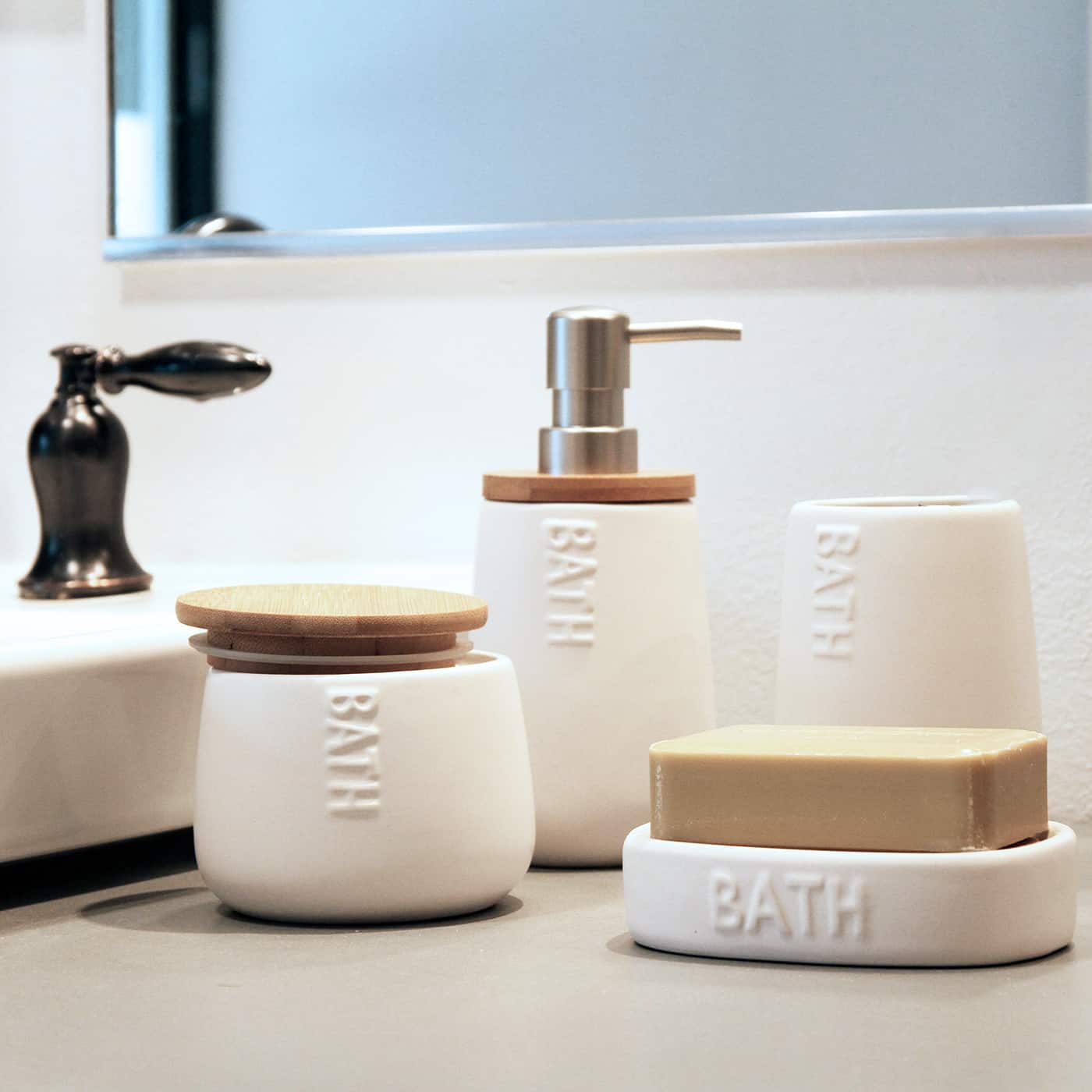 Evideco Bath D Dolomite Round Cotton Box White-Bamboo Top Bathroom Accessories Cosmetic & Vanity Organizers