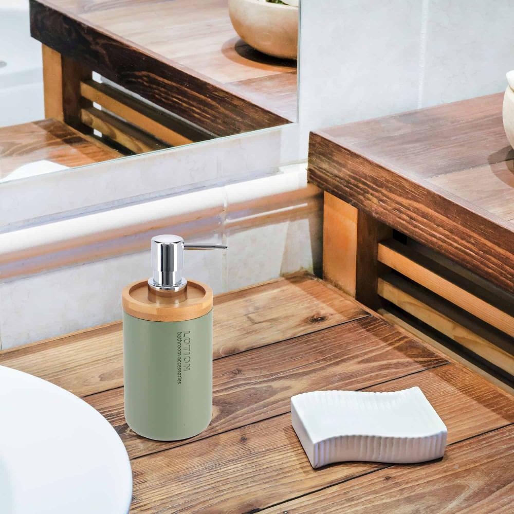 Evideco Chic Matte Green Soap Dispenser With Natural Bamboo Accent – Polyresin Hand Wash Pump Versatile Bathroom Accessory Bathroom Accessories Soap & Lotion Dispensers