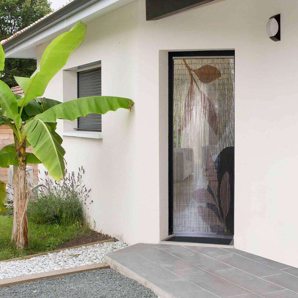 evideco Decorative Beaded Door Curtain – Beige Autumn Leaves Design 36 x 79 Inches Natural Bamboo Beads for Home Decor Home Accessories Door Curtains