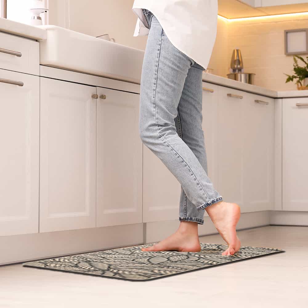 Evideco Jungle Printed Kitchen Mat 32″ X 20″ – Beige Leaves Design – Stylish & Durable – Ideal For Homeowners & Renters – Non Slip & Comfort Floor Mat Home Accessories Kitchen Mats