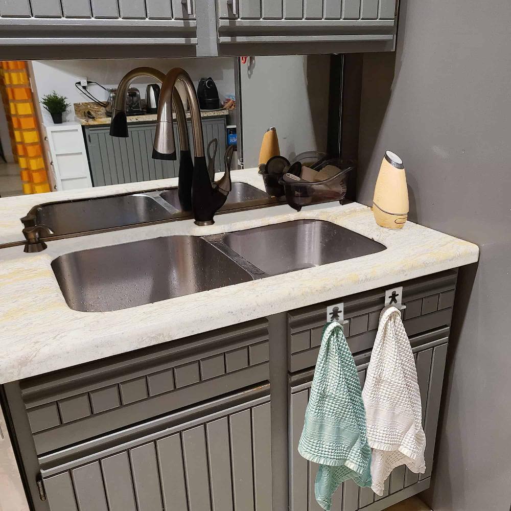 Evideco Over The Cabinet Door Double Hooks – Man Woman Design- Set Of 2 -Metal-White Bathroom Storage & Furniture Hooks & Rails Hooks And Rails Over The Door