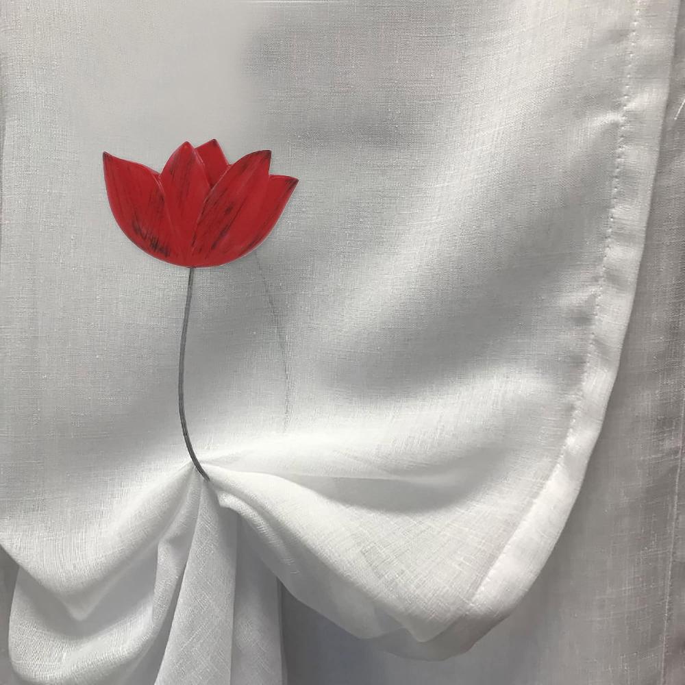 Evideco Set Of 2 Magnetic Tulip Curtain Tiebacks – Elegant Resin Design With Strong Magnet – Red/Black Home Accessories Tie Backs & Magnets Magnetic Tie Backs Small Tie Backs For Window Sheers