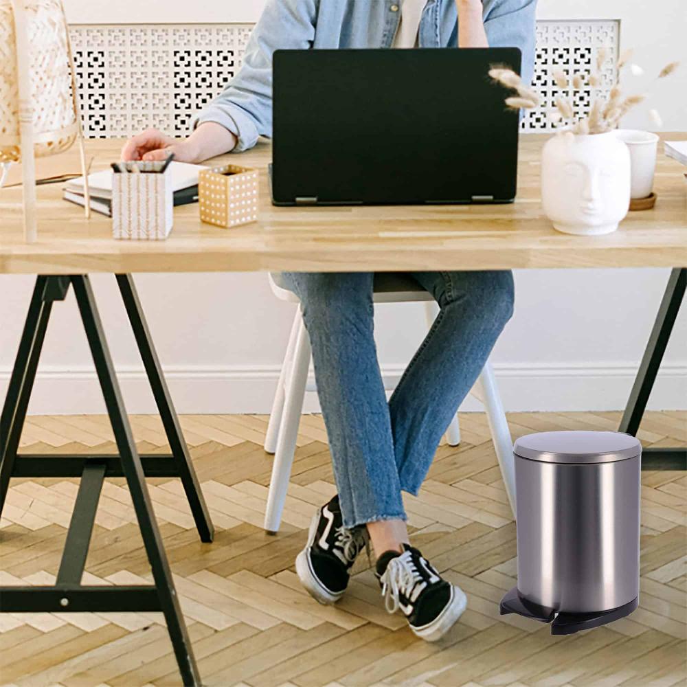 Evideco Soft Close Lid Stainless Steel Round Metal Step Trash Can Waste Bin 6-liters-1.6-gal. Toilet Seats & Accessories Toilet Wastebaskets Design & Solid