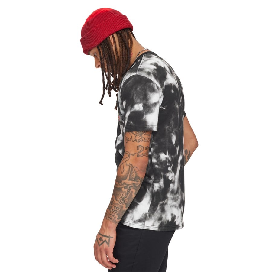 Evo Evo Ice Dye Pocket T-Shirt - Unisex