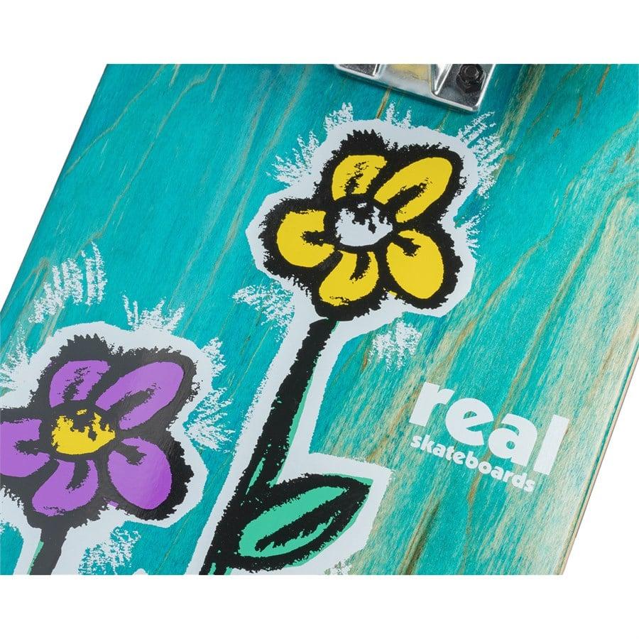 Evo Real Regrowth DLX 8.25 Skateboard Complete