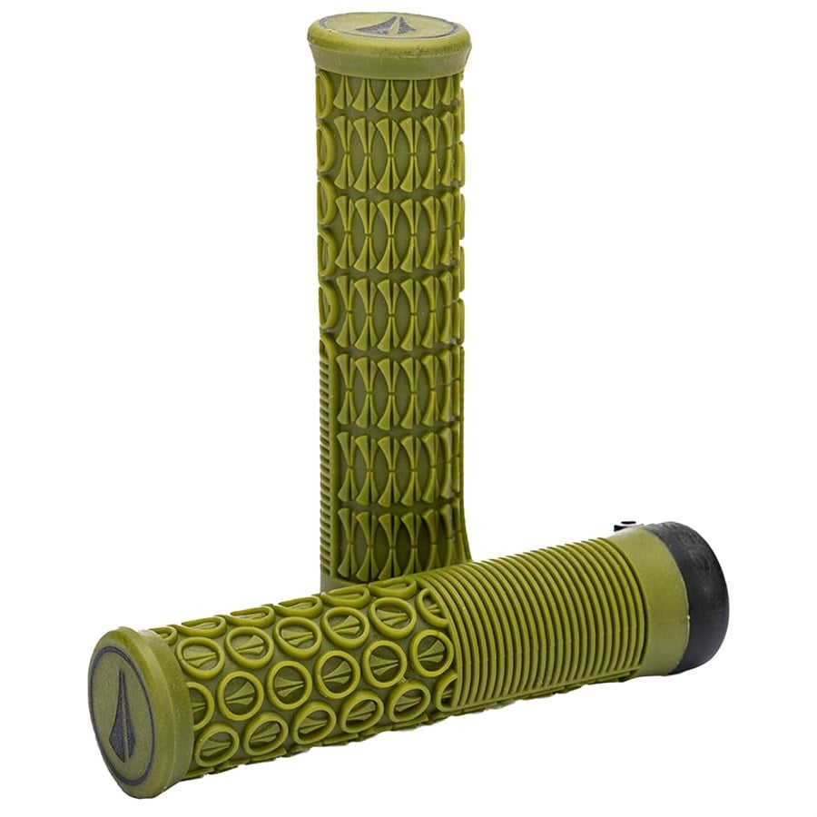 SDG Thrice 33 Grips