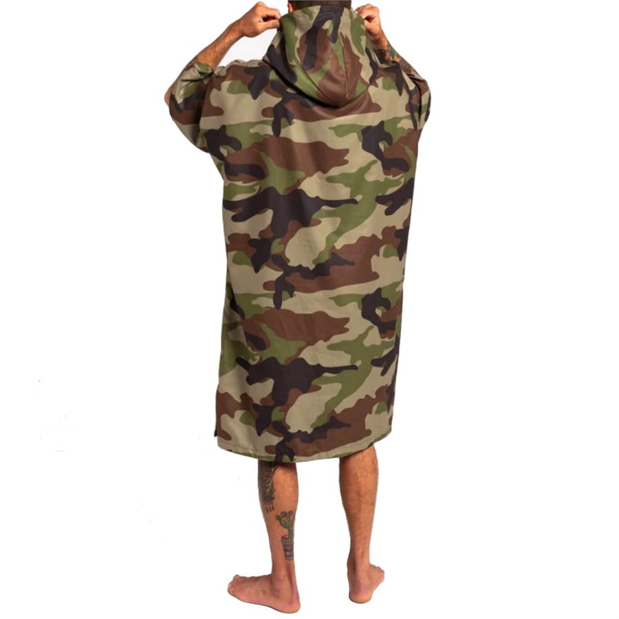 Evo Slowtide Regime Quick-Dry Poncho