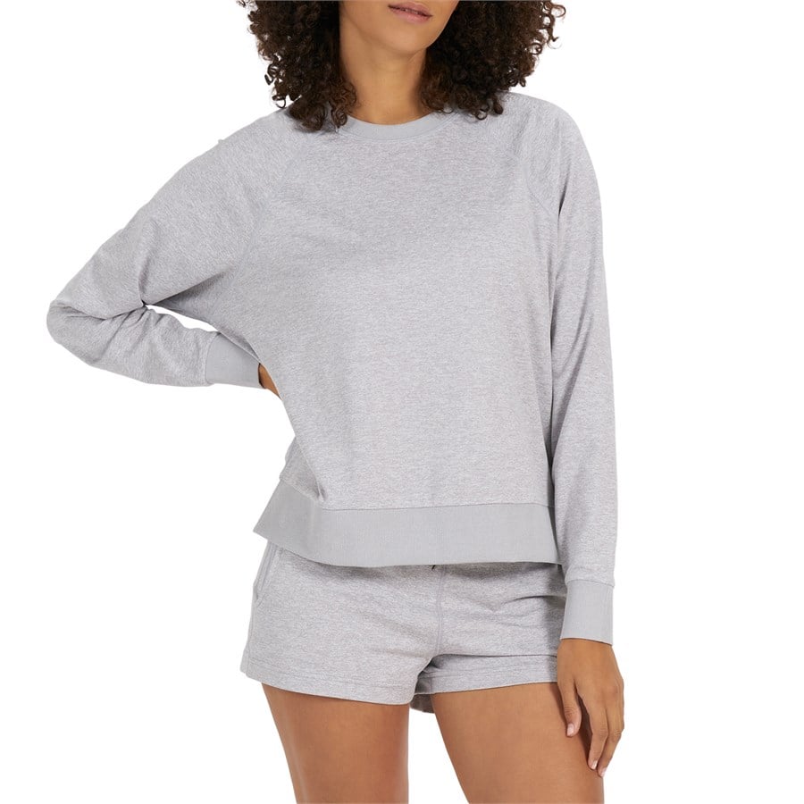 evo Vuori Long-Sleeve Halo Crew - Women's