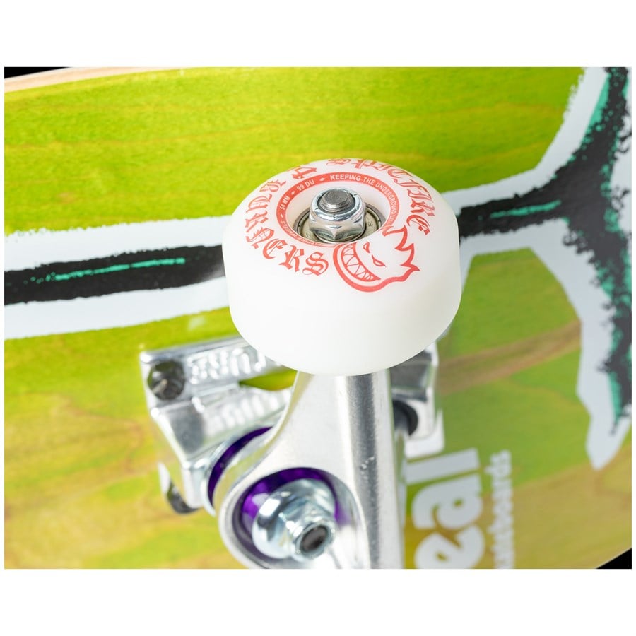 Evo Real Regrowth DLX True Fit 8.25 Skateboard Complete