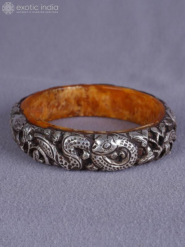 exotic india 3.5" Amber And Silver Engraved Attracitve Bangle