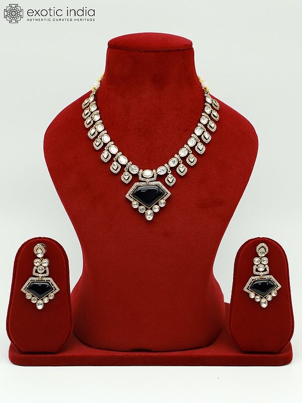 exotic india Beautiful Design Stone Studded Monalisa With Moissanite Kundan Necklace With Earrings