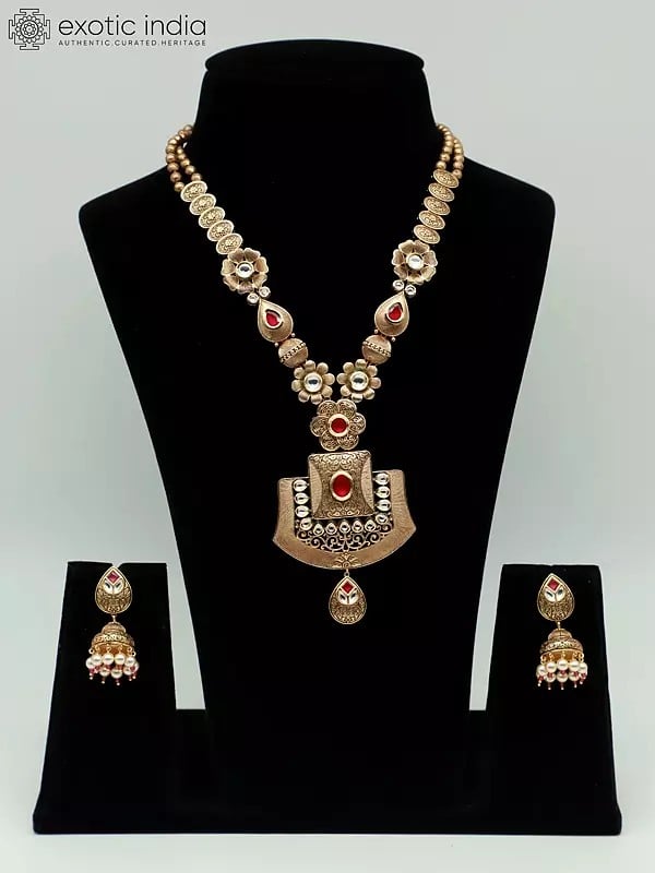 exotic india Bridal Necklace Set With Beautiful Earrings And Studded Kundan Pendant 