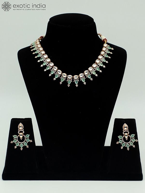 exotic india Designer Light Necklace Set With Beautiful Earrings And Studded Kundan 