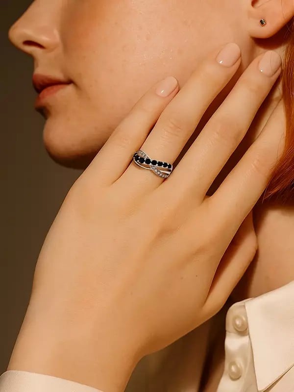 exotic india Designer Sterling Silver Ring with Faceted Blue Sapphire 