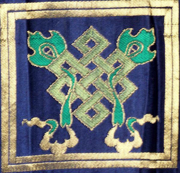exotic india Eight Auspicious Tibetan Buddhist Symbols - The Endless Knot 