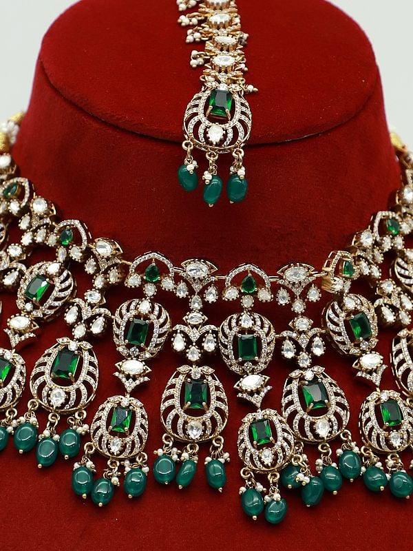 Exotic India Elegant Moissanite Necklace Set With Doublet Stone Earrings And Mangtika