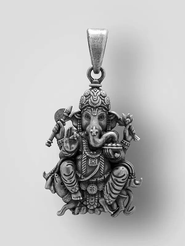 exotic india Chaturbhuja Lord Ganesha Pendant 