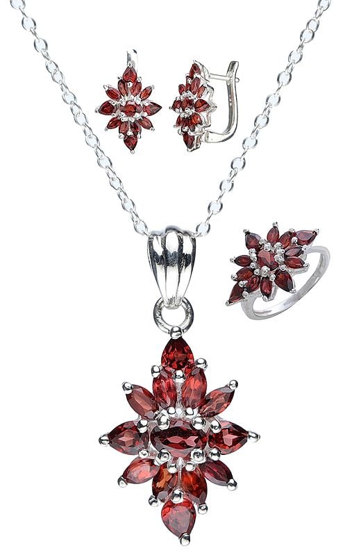exotic india Faceted Pendant Earrings and Ring Set 