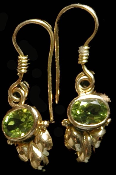 exotic india Fine Cut Peridot Earrings 
