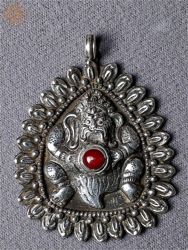 exotic india Green Onyx Silver Pendant from Nepal