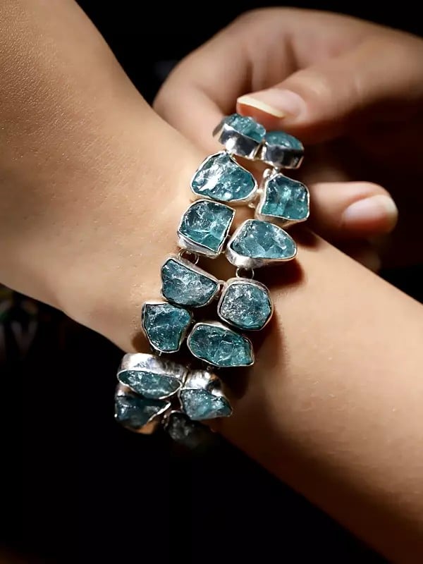 Exotic India Natural Raw Green Apatite Bracelet