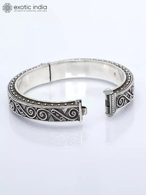 exotic india Openable Sterling Silver Bangle 