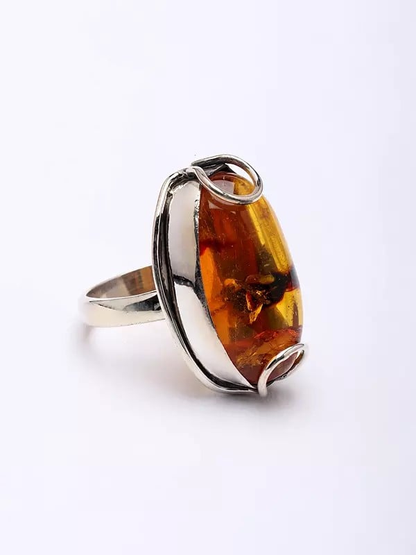 Exotic India Oval Cut Baltic Amber Gemstone Ring 