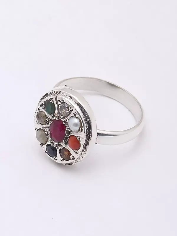 Exotic India Oval Shape Navaratna Ring 