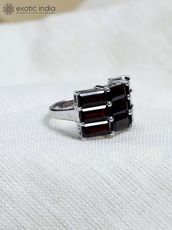 Exotic India Rectangular Cut Garnet Gemstones Ring 
