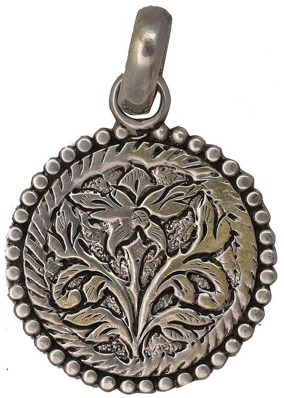 exotic india Sterling Pendant with Carved Flower