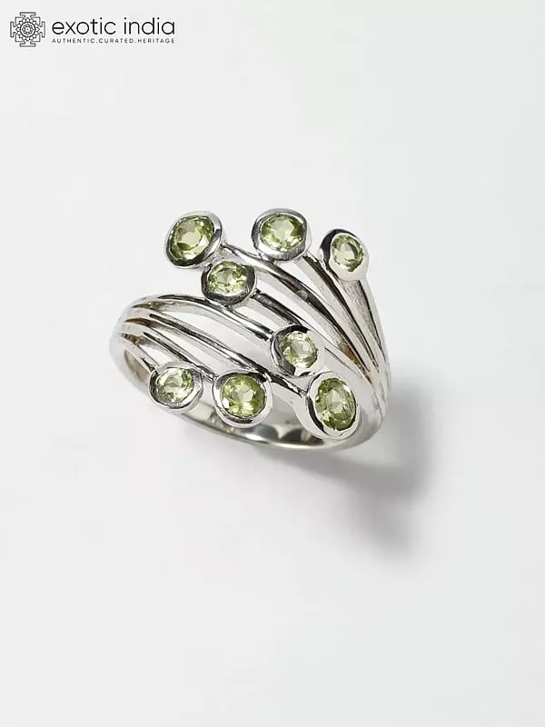exotic india Stylish Faceted Peridot Ring