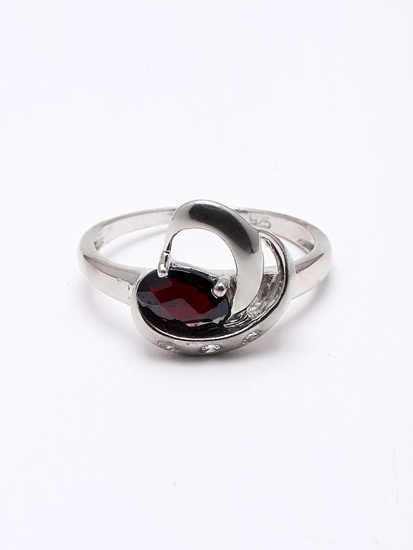 exotic india Faceted Garnet Gemstone Ring with Cubic Zirconia 