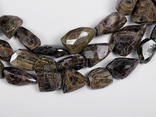 exotic india Faceted Natural Green Rutilated Tumbles (Price of 1 String)