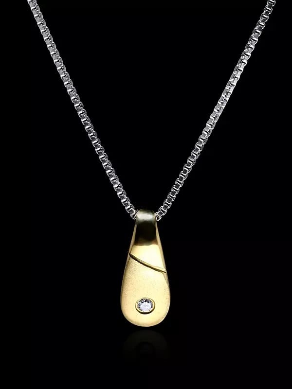 exotic india Finely Crafted Gold Pendant with Diamond 