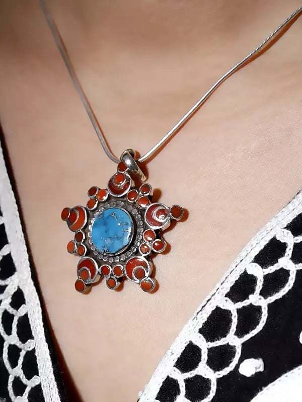 Exotic India Floral Design Pendant With Turquoise And Coral
