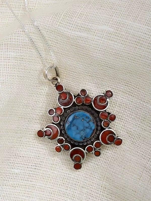 exotic india Floral Design Pendant with Turquoise and Coral