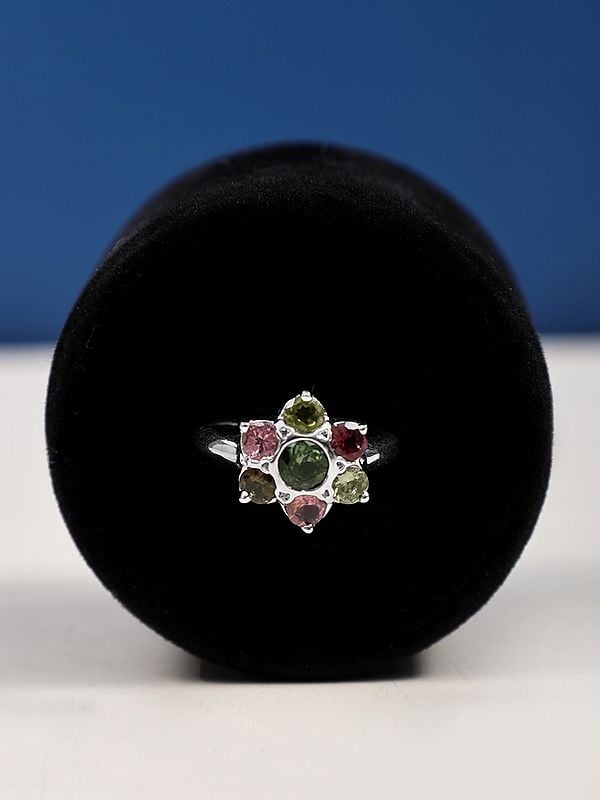 exotic india Floral Design Sterling Silver Ring with Multiple Stone 