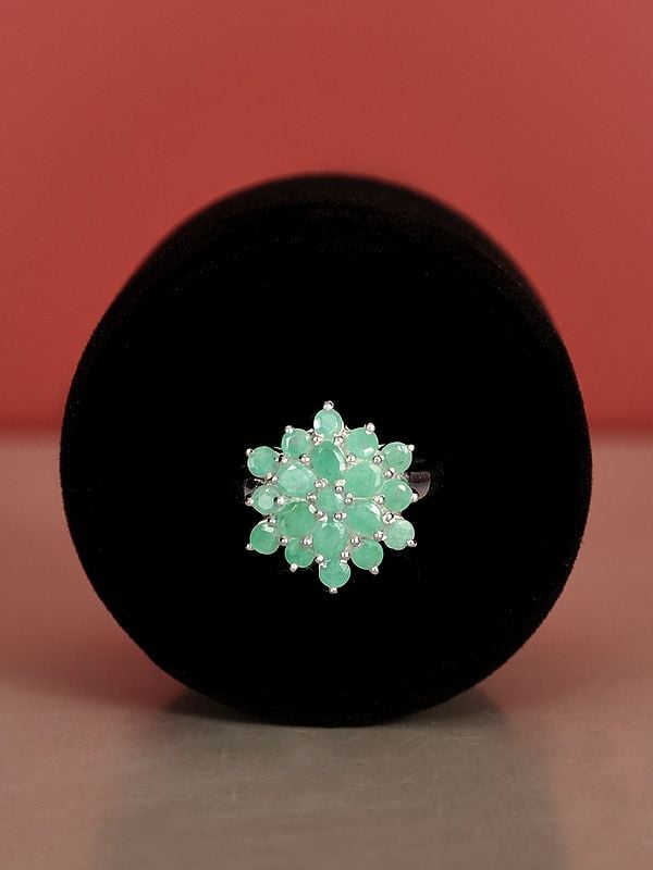 exotic india Flower Design Sterling Silver Ring with Emerald Gemstone 