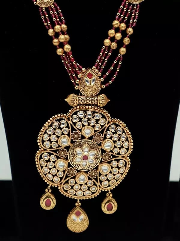 Exotic India Kundan Studded Bandhai Long Necklace Set With Earrings In Rajwadi Look