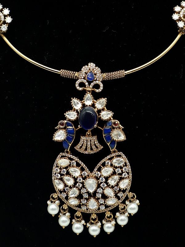 Exotic India Moissanite Kundan With Matt Polish Stone Studded Hasli Style Necklace For Women 