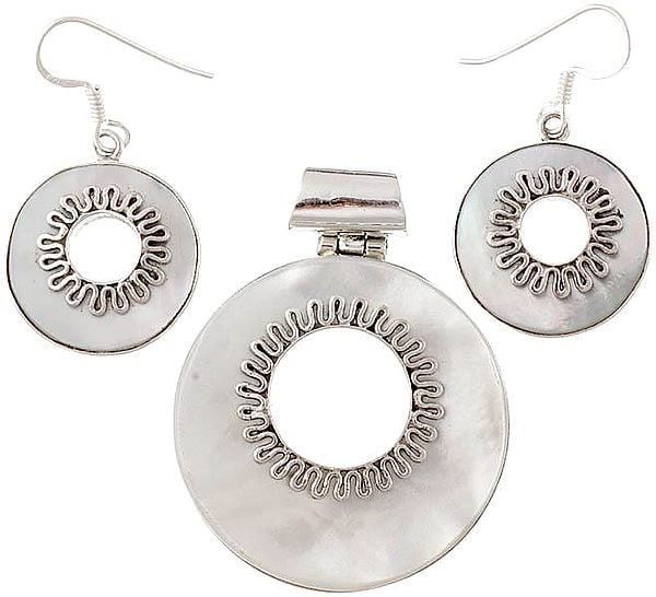 exotic india MOP Pendant with Matching Earrings Set