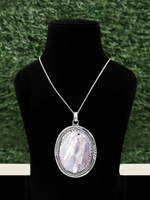 Exotic India Mother Of Pearl Oval Shaped Sterling Silver Pendant