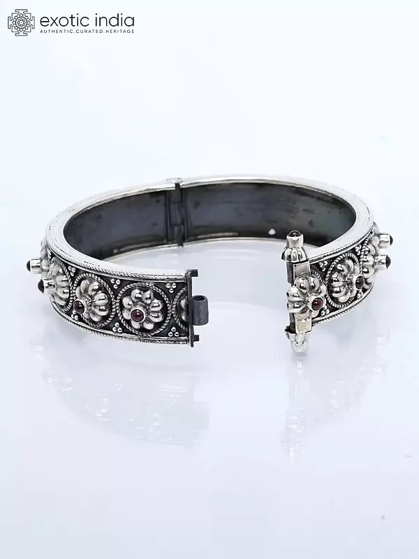 Exotic India Openable Sterling Silver Bangle With Garnet Gemstone 