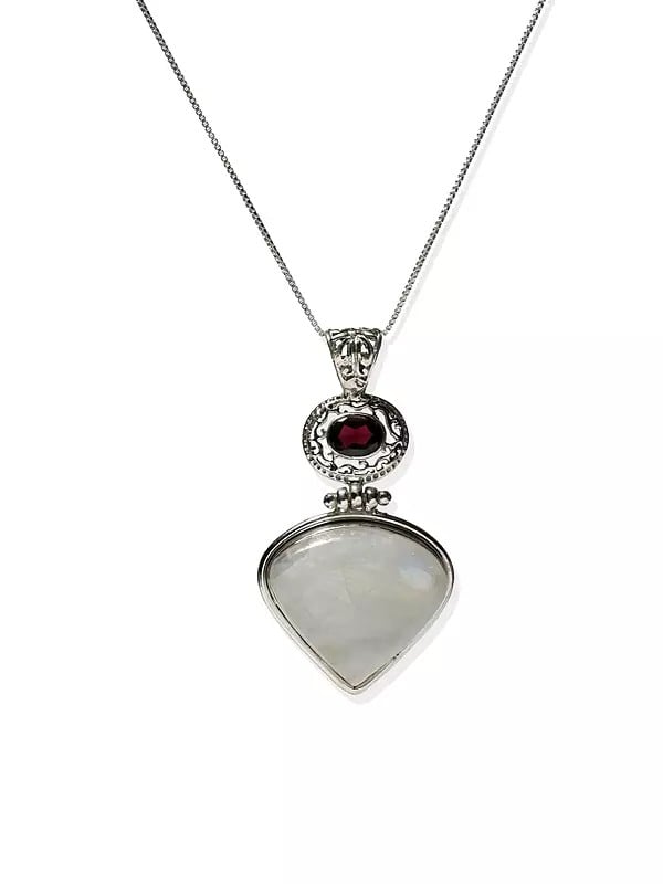 exotic india Rainbow Moonstone Pendant with Faceted Garnet